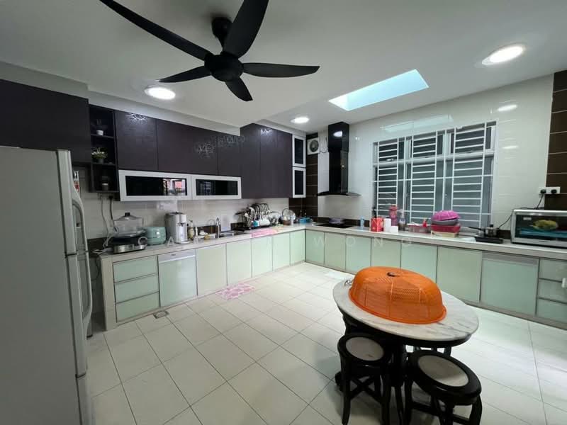 Semi-Detached House for Sale in Taman Gaya (Ulu Tiram) - Calvin Wong - Kitchen - PropertyGuru.com.my