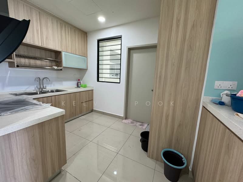 Condominium for Sale at Skyvilla @ D'Island - Kelvin Pook - Kitchen - PropertyGuru.com.my