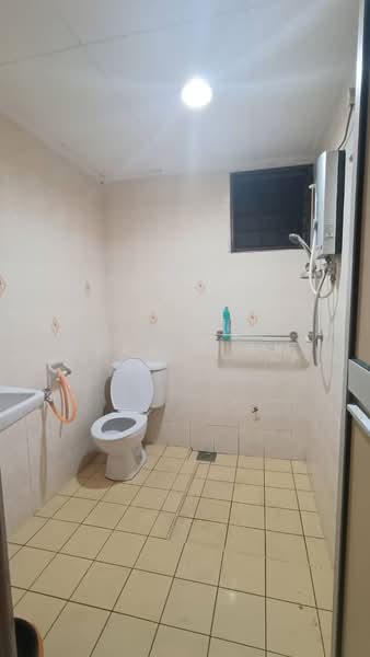 Casa Puteri Condominium untuk Untuk Disewa - RM 1,499 /bulan, Mac 2026 - Bathroom - PropertyGuru.com.my