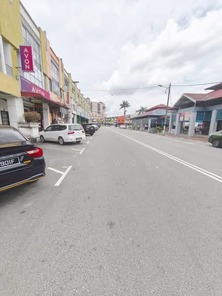 Shop for Sale in Kota Tinggi (Johor) - Bess Wong - Exterior - PropertyGuru.com.my