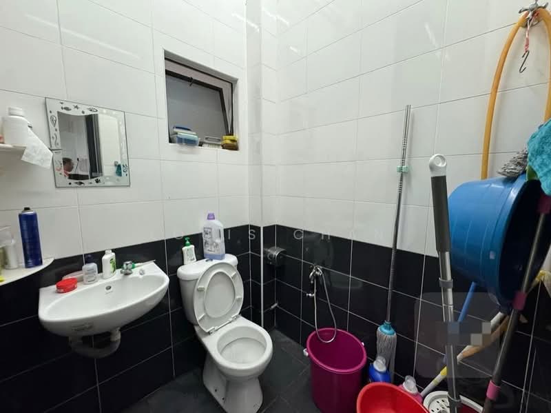 Jalan Harmoni, Batu Belah Klang untuk Untuk Dijual - RM 585,000, Mac 2026 - Bathroom - PropertyGuru.com.my