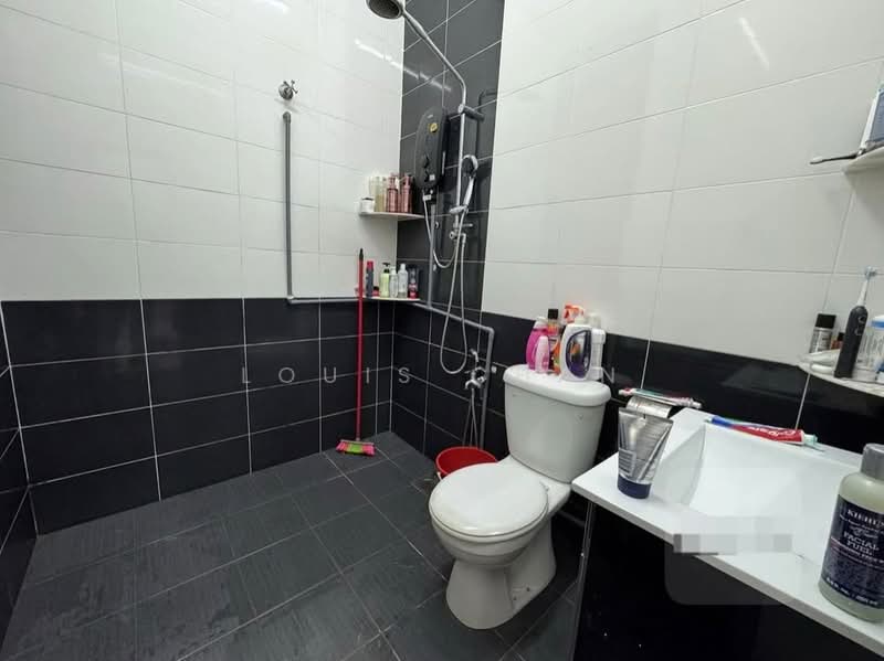 Jalan Harmoni, Batu Belah Klang untuk Untuk Dijual - RM 585,000, Mac 2026 - Bathroom - PropertyGuru.com.my
