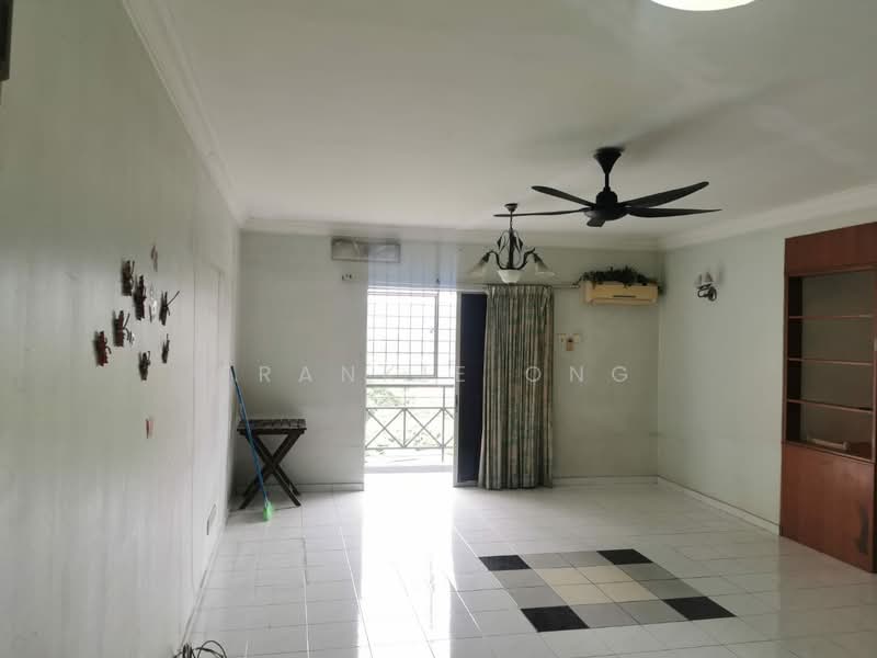 Sri Suajaya Condominium untuk Untuk Dijual - RM 335,000, Mac 2026 - Living Room - PropertyGuru.com.my