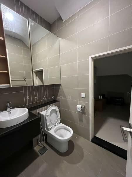 Service Residence for Sale at THE SENAI GARDEN (PANGSAPURI IMPIAN SENAI) - Sharon Lau - Bathroom - PropertyGuru.com.my