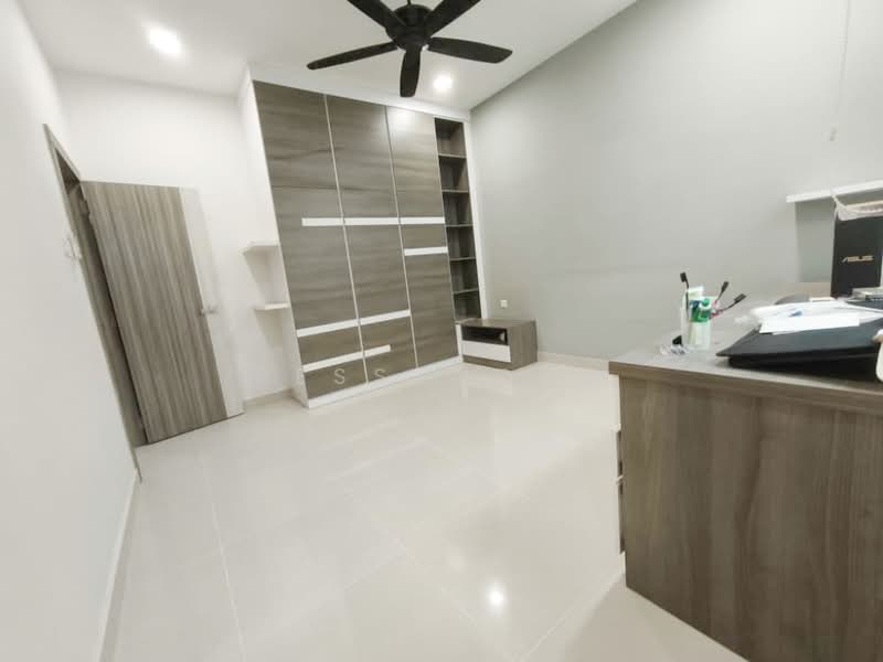 2-storey Terraced House for Sale in Ulu Tiram (Johor) - Bess Wong - Study - PropertyGuru.com.my