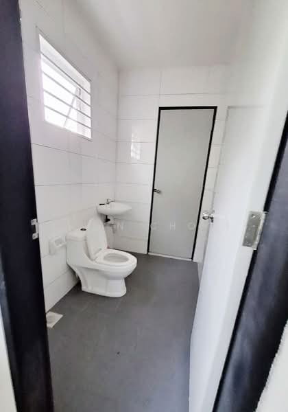 Pelangi Semenyih 2 untuk Untuk Dijual - RM 615,000, Mac 2026 - Bathroom - PropertyGuru.com.my