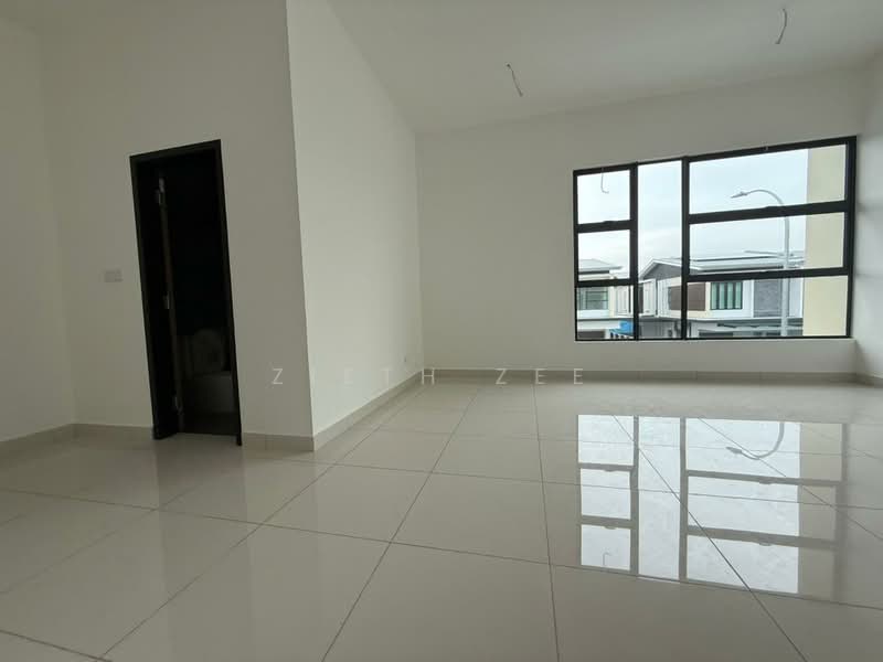 Cluster House for Sale in Johor Bahru (Johor) - Zieth Zee - Living Room - PropertyGuru.com.my