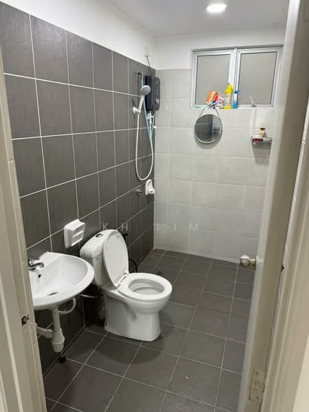 Service Residence for Rent at Residensi Taman Pelangi Indah - KH Lim - Bathroom - PropertyGuru.com.my