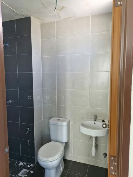 Service Residence for Sale at Ascotte Boulevard - Connie Lim - Bathroom - PropertyGuru.com.my