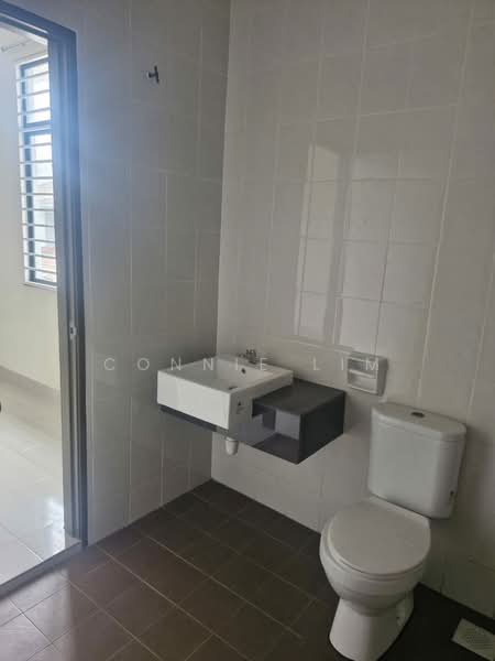 2-storey Terraced House for Rent in Saujana Rawang (Rawang) - Connie Lim - Bathroom - PropertyGuru.com.my