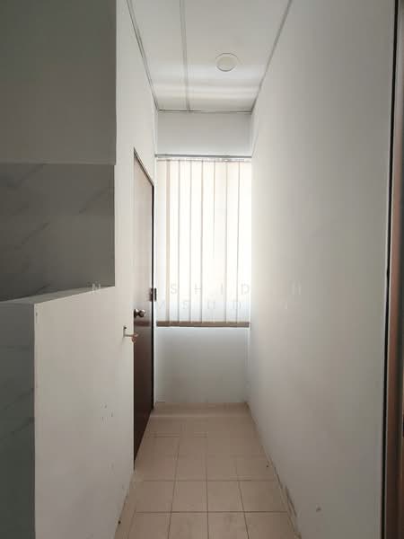 Plaza Jelutong untuk Untuk Disewa - RM 3,500 /bulan, Mac 2026 - Corridor - PropertyGuru.com.my