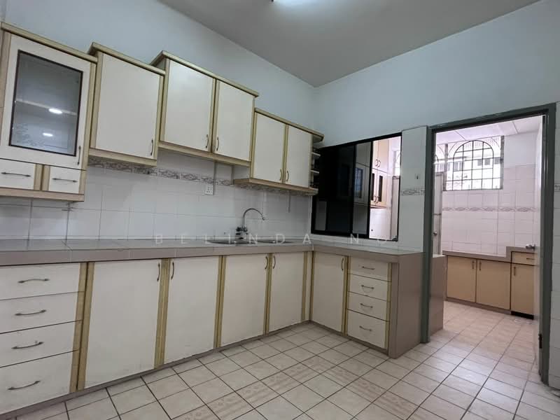 2-storey Terraced House for Rent in Kota Kemuning (Shah Alam) - Belinda Ng - Kitchen - PropertyGuru.com.my