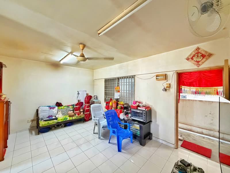 Sri Ivori Apartment untuk Untuk Dijual - RM 280,000, Mac 2026 - Living Room - PropertyGuru.com.my