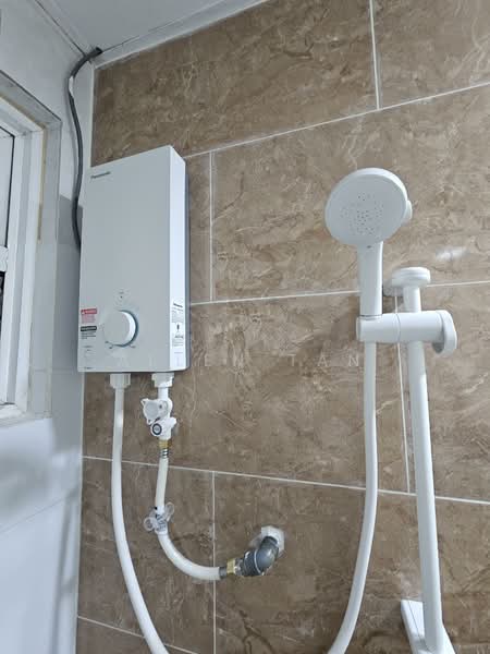 Condominium for Sale at Sterling - Allen Tan - Bathroom - PropertyGuru.com.my