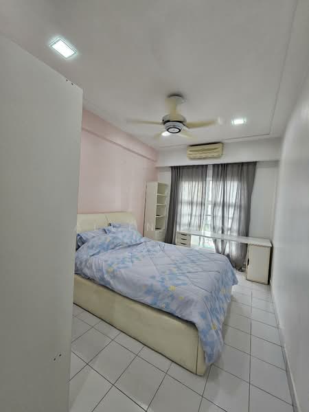 Condominium for Sale at Sterling - Allen Tan - Bedroom - PropertyGuru.com.my