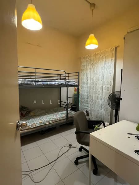 Condominium for Sale at Sterling - Allen Tan - Bedroom - PropertyGuru.com.my