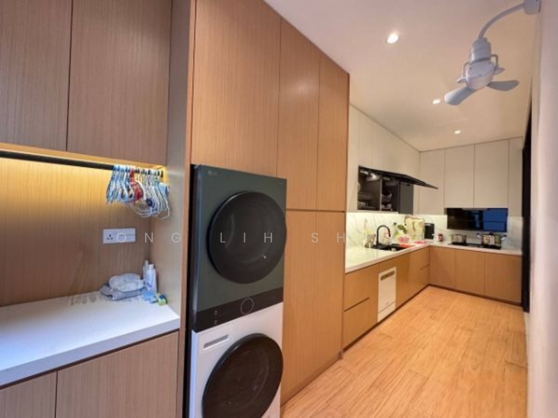 Taman Mutiara Mas (Mutiara Bestari Phase 2) untuk Untuk Dijual - RM 1,650,000, Mac 2026 - Kitchen - PropertyGuru.com.my