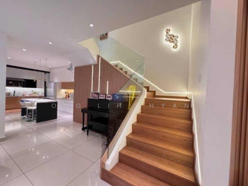 Taman Mutiara Mas (Mutiara Bestari Phase 2) untuk Untuk Dijual - RM 1,650,000, Mac 2026 - Kitchen - PropertyGuru.com.my