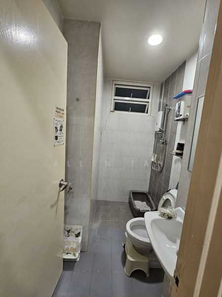 Condominium for Sale at Sterling - Allen Tan - Bathroom - PropertyGuru.com.my