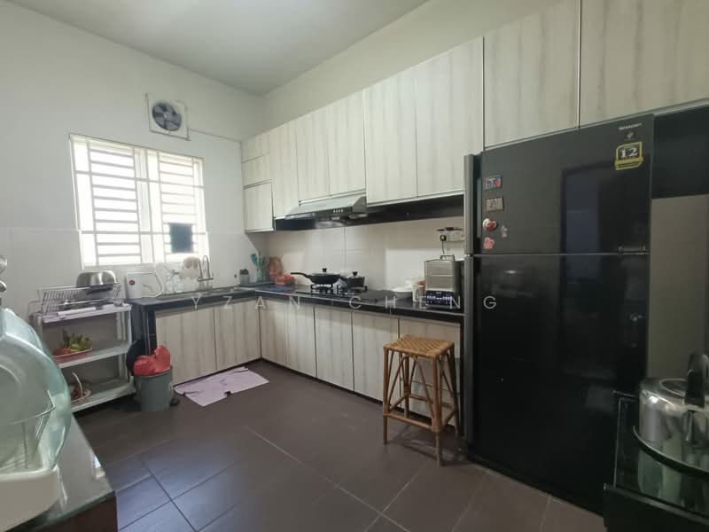 Rumah Teres untuk Dijual di Taman Seri Juru (Bukit Minyak) - Yzan Cheng - Kitchen - PropertyGuru.com.my