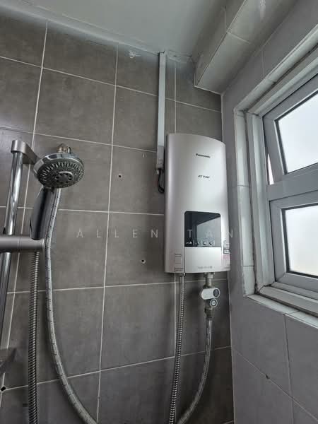 Condominium for Sale at Sterling - Allen Tan - Bathroom - PropertyGuru.com.my