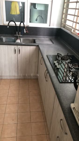 Condominium for Sale at Sterling - Allen Tan - Kitchen - PropertyGuru.com.my