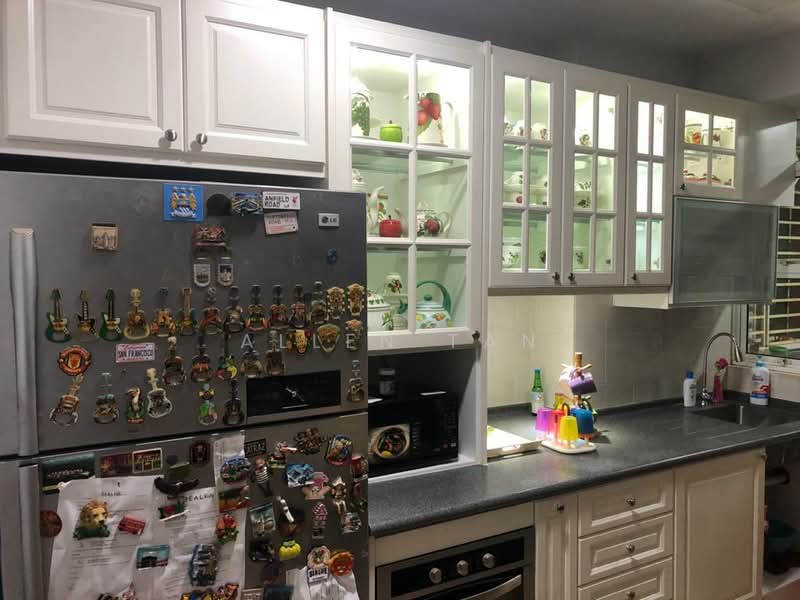 Condominium for Sale at Sterling - Allen Tan - Kitchen - PropertyGuru.com.my