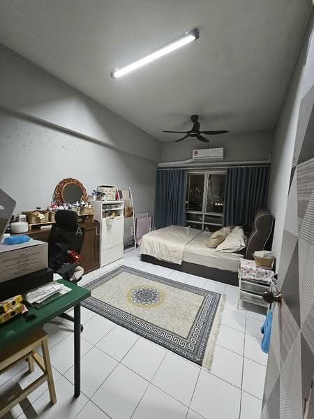 Condominium for Sale at Sterling - Allen Tan - Bedroom - PropertyGuru.com.my