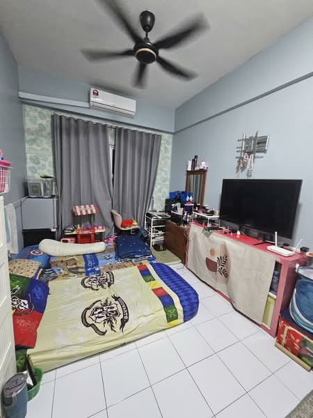 Condominium for Sale at Sterling - Allen Tan - Bedroom - PropertyGuru.com.my