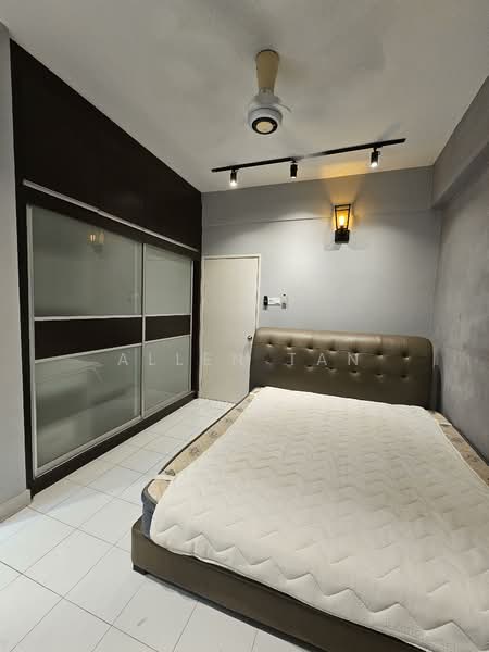 Condominium for Sale at Sterling - Allen Tan - Bedroom - PropertyGuru.com.my