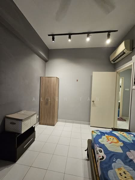 Condominium for Sale at Sterling - Allen Tan - Bedroom - PropertyGuru.com.my