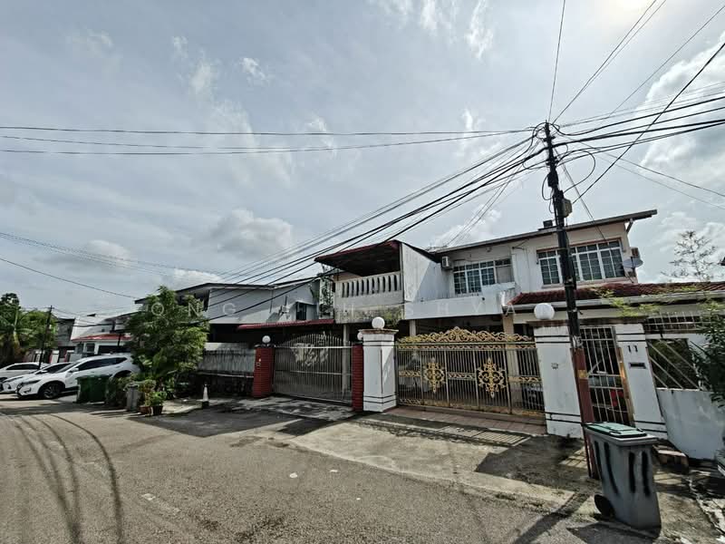 Semi-Detached House for Sale in Taman Pelangi (Johor Bahru) - Ong Lih Shyan - Exterior - PropertyGuru.com.my