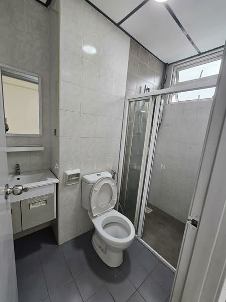 Condominium for Sale at Sterling - Allen Tan - Bathroom - PropertyGuru.com.my