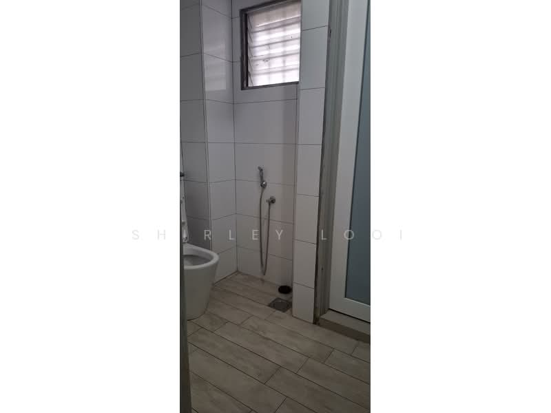 2-storey Terraced House for Sale in Bukit Jelutong (Shah Alam) - Shirley Looi - Bathroom - PropertyGuru.com.my
