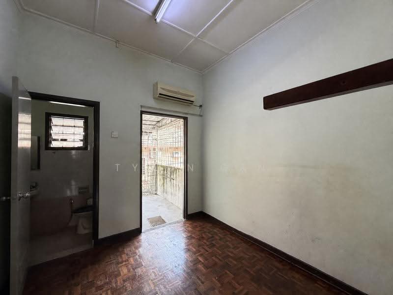 Rumah Teres untuk Dijual di Usj 12 (Subang Jaya) - Tyson Gan - Bathroom - PropertyGuru.com.my