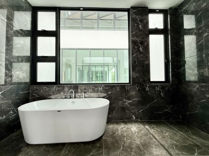 Seri Austin Heights untuk Untuk Dijual - RM 4,500,000, Mac 2026 - Bathroom - PropertyGuru.com.my