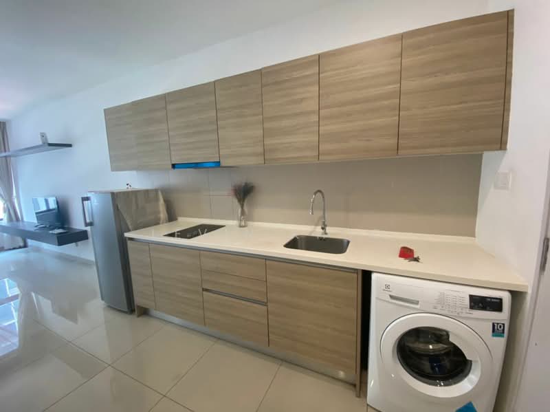 i-Suite @ i-City untuk Untuk Dijual - RM 350,000, Mac 2026 - Kitchen - PropertyGuru.com.my
