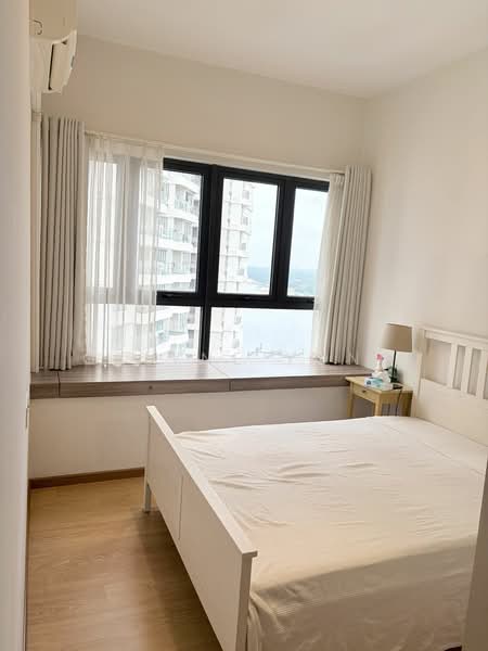 Condominium for Sale at Bay Point @ Country Garden Danga Bay - Gelyne Yong - Bedroom - PropertyGuru.com.my