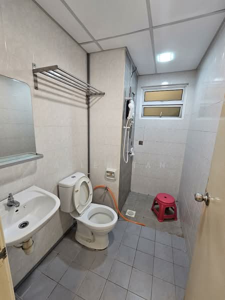 Condominium for Sale at Sterling - Allen Tan - Bathroom - PropertyGuru.com.my