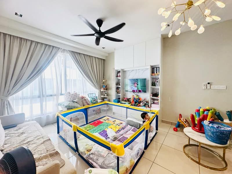 Townhouse for Sale in Sepang (Selangor) - Hakimi Akmal - Living Room - PropertyGuru.com.my