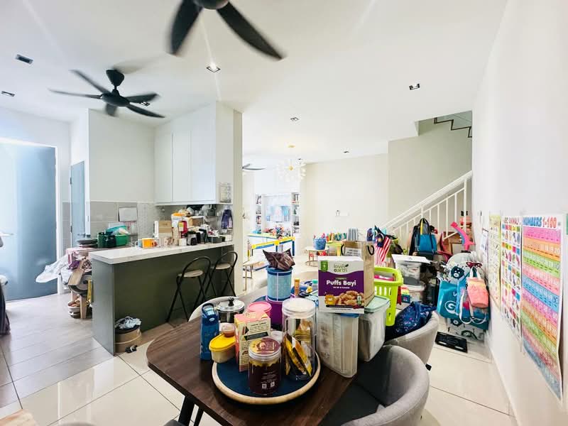 Townhouse for Sale in Sepang (Selangor) - Hakimi Akmal - Kitchen - PropertyGuru.com.my