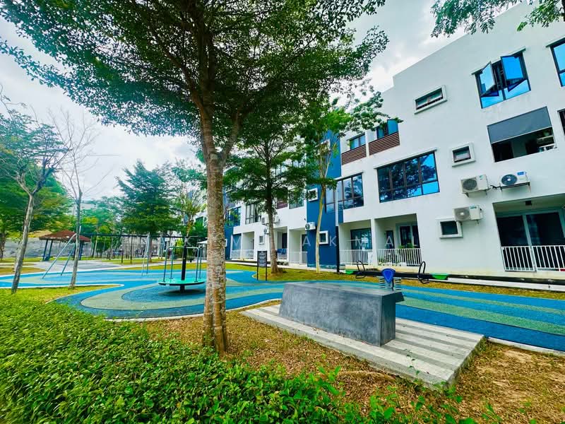 Townhouse for Sale in Sepang (Selangor) - Hakimi Akmal - Exterior - PropertyGuru.com.my