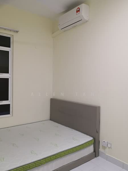 Condominium for Sale at Sterling - Allen Tan - Bedroom - PropertyGuru.com.my