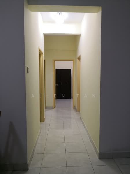 Condominium for Sale at Sterling - Allen Tan - Corridor - PropertyGuru.com.my