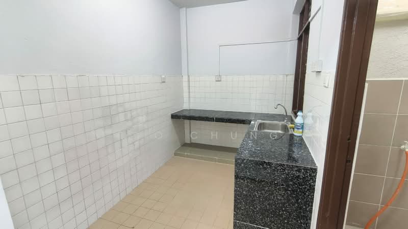 Pusat Bandar Puchong untuk Untuk Disewa - RM 1,200 /bulan, Mac 2026 - Kitchen - PropertyGuru.com.my