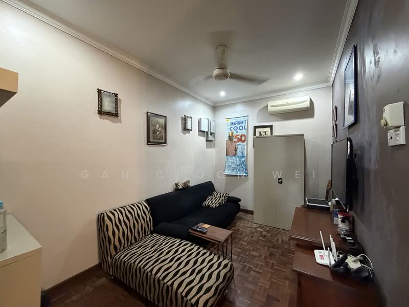2-storey Terraced House for Sale in Usj 16 (Subang Jaya) - Gan Choon Wei - Living Room - PropertyGuru.com.my