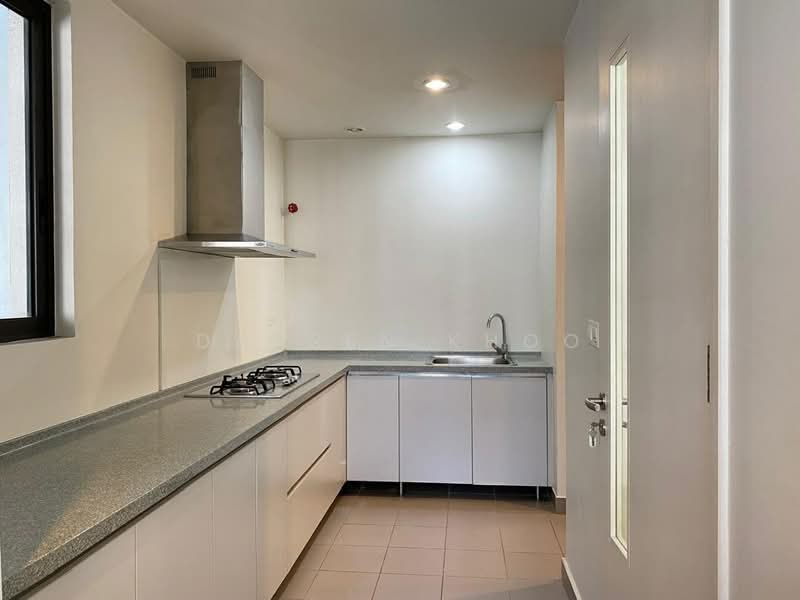 Condominium for Sale at Five Stones - Darren Khoo - Kitchen - PropertyGuru.com.my