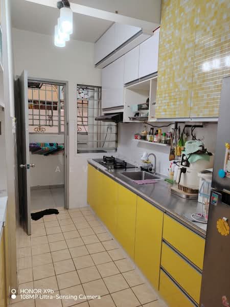 Desaminium Flora untuk Untuk Dijual - RM 235,000, Mac 2026 - Kitchen - PropertyGuru.com.my