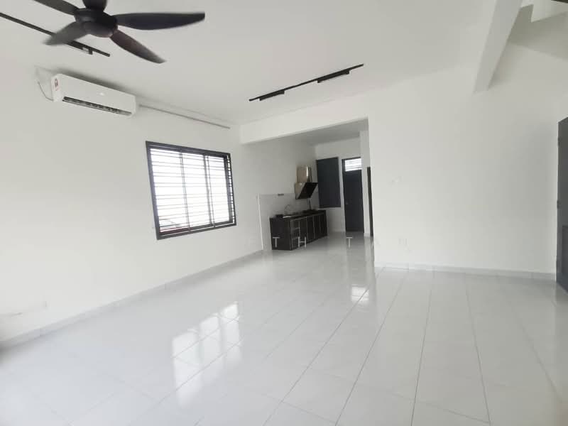 Austin Duta untuk Untuk Disewa - RM 2,600 /bulan, Mac 2026 - Kitchen - PropertyGuru.com.my