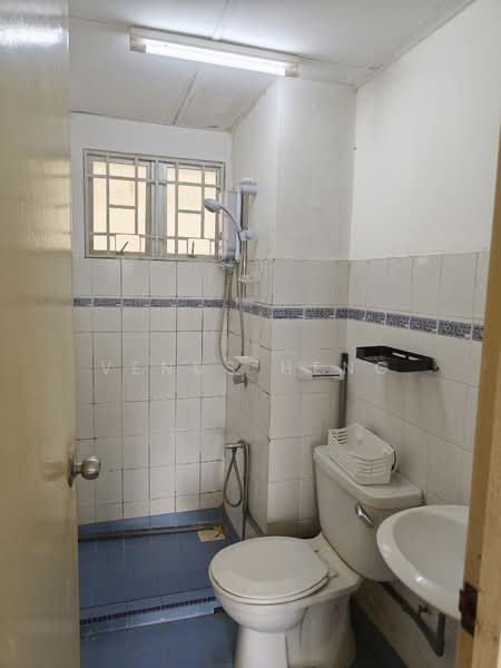 Apartment for Sale at D' Kiara Apartment - Venus Heng - Bathroom - PropertyGuru.com.my